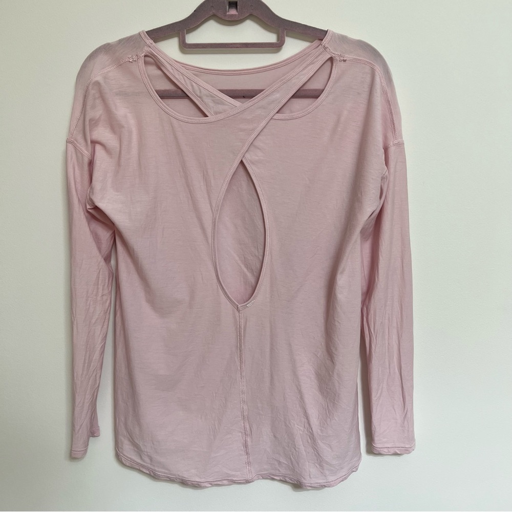 Lululemon ~like new ~long sleeve top ballet pink M